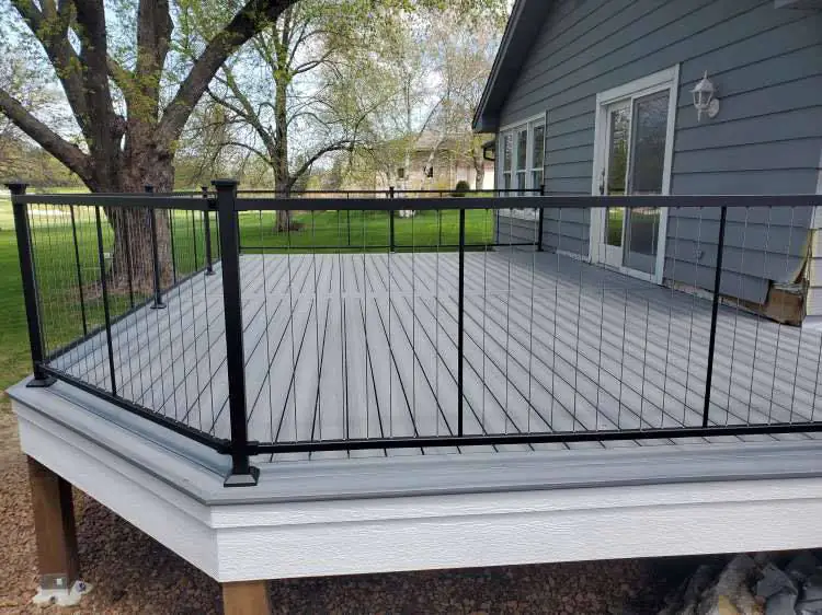 Composite Deck Gallery 09