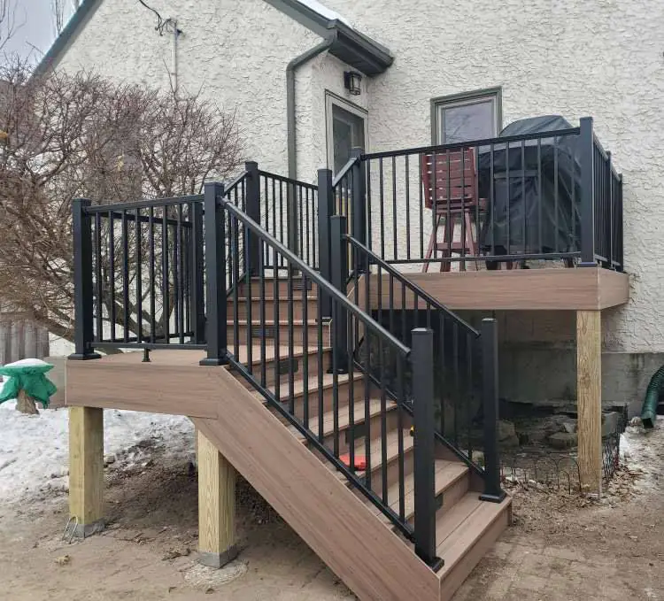 Composite Deck Gallery 10