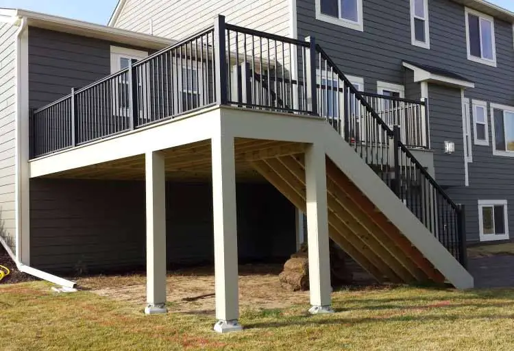 Composite Deck Gallery 24