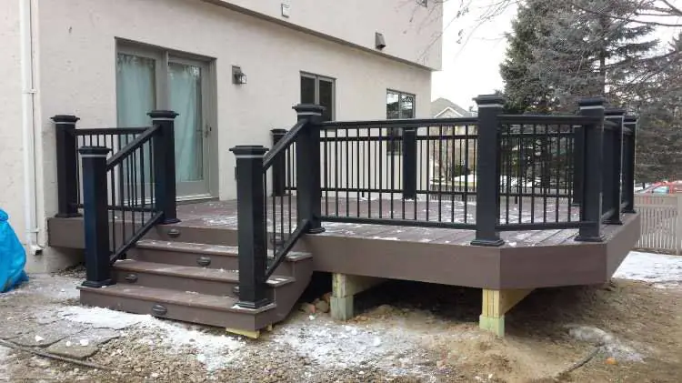 Composite Deck Gallery 31